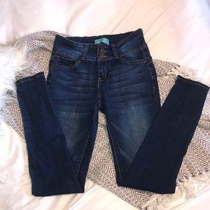 High Waisted Jeans